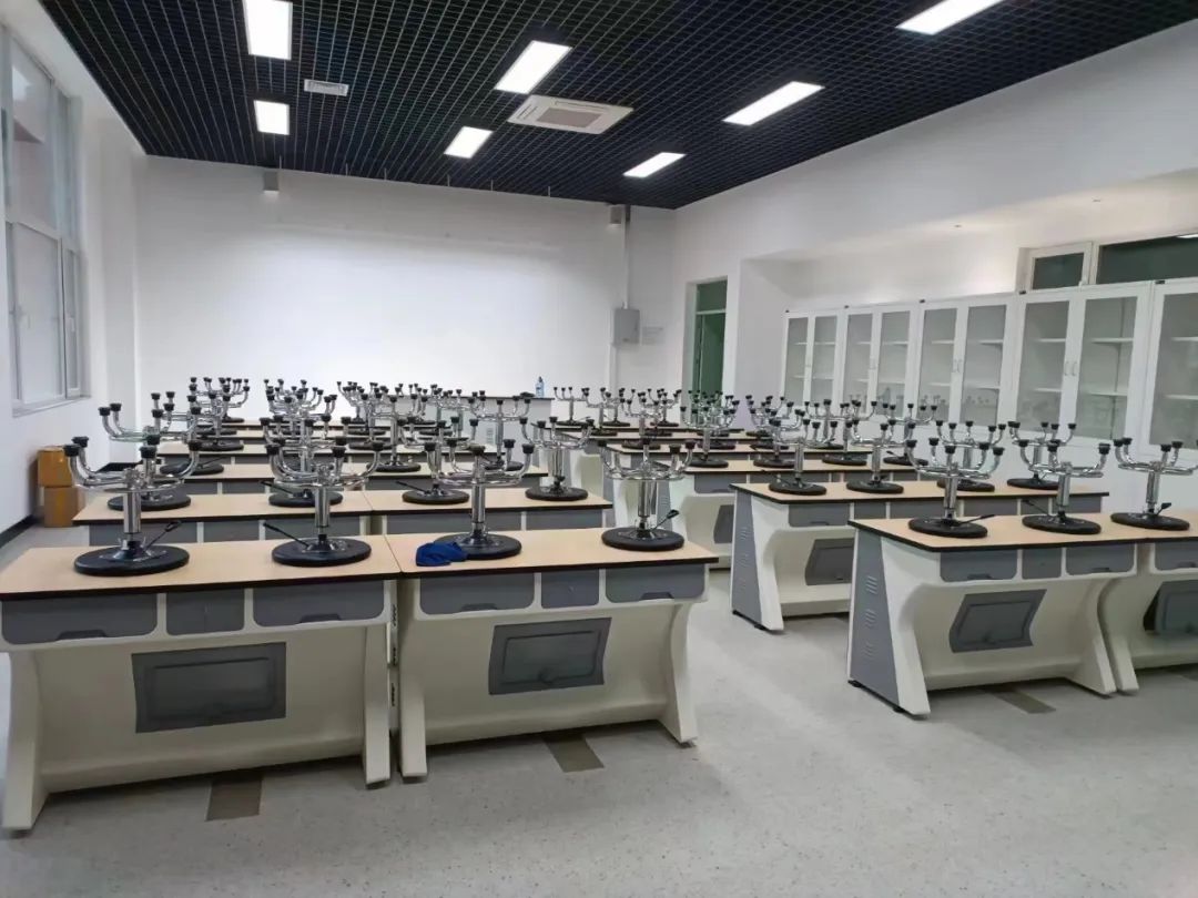 华东师范大学附属天津泰达学校通过联合验收2.jpg