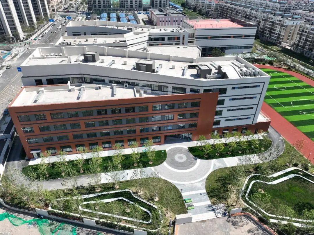 华东师范大学附属天津泰达学校通过联合验收1.jpg